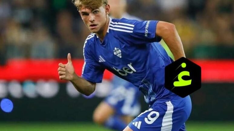 تشيلسي وأرسنال مهتمان بالتعاقد مع نيكو باز، لاعب كومو